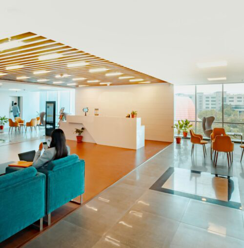 smartworks-coworking-E7Tzh2TTS6c-unsplash-scaled-500x510